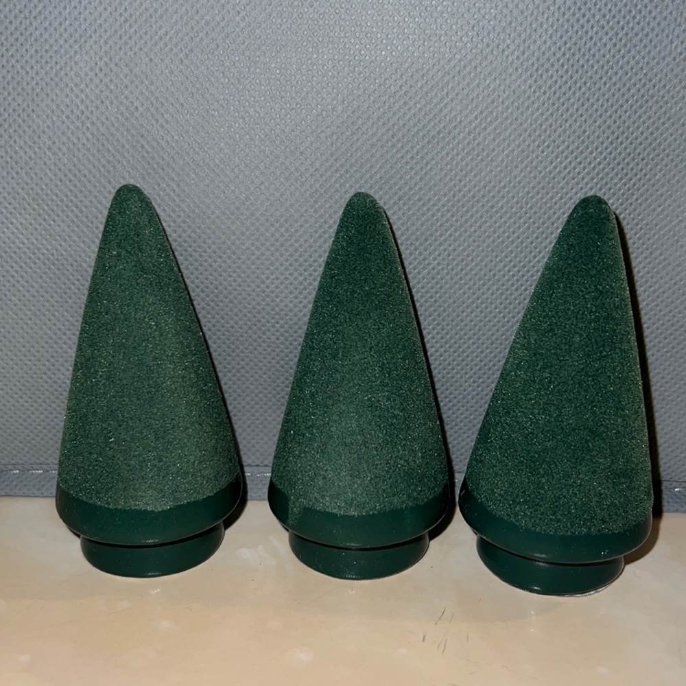 NWT 3pc green Velvet Ceramic Mini Christmas Tree Decor